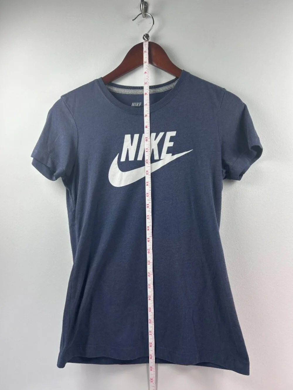Nike Sportswear Slim Fit Navy Blue Logo Tee Unisex Medium